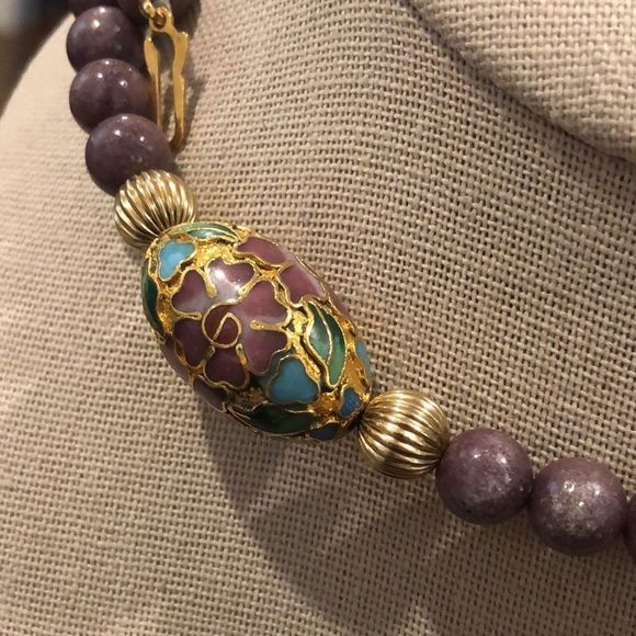 Vintage Amethyst Beads and Gold Floral Cloisonné Enamel Beaded Necklace - Picture 3 of 12